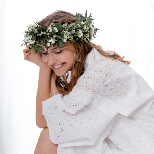Kimono - white allover embroidery